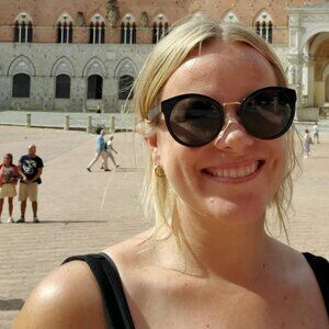 Meet your Posher, Erica